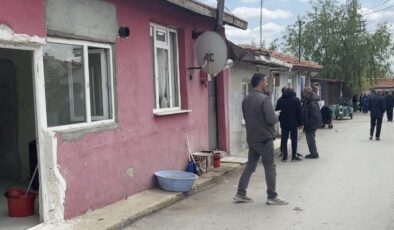 Tartıştığı eşini bıçakladı!