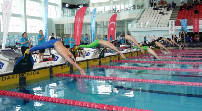 Yüzmede milli heyecan