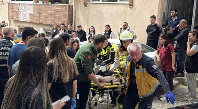 Panelvanın çarptığı kadın hayatını kaybetti