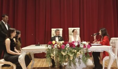 Takındı ve Şengezer ailelerinin mutlu günü