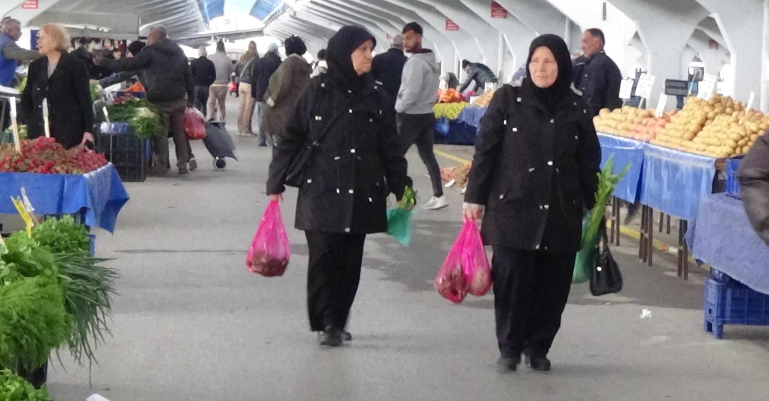 Sebze meyve fiyatları düşüyor