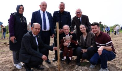 Her çocuk için bir fidan