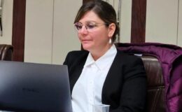 TÜ Öğretim Üyesinin başarısı