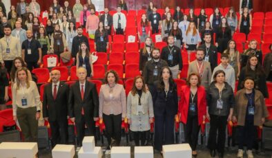 TÜ’de Eczacılık Zirvesi