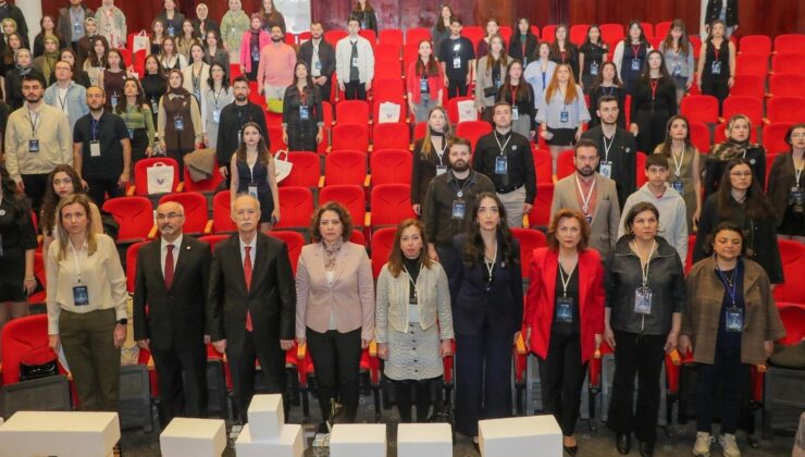 TÜ’de Eczacılık Zirvesi