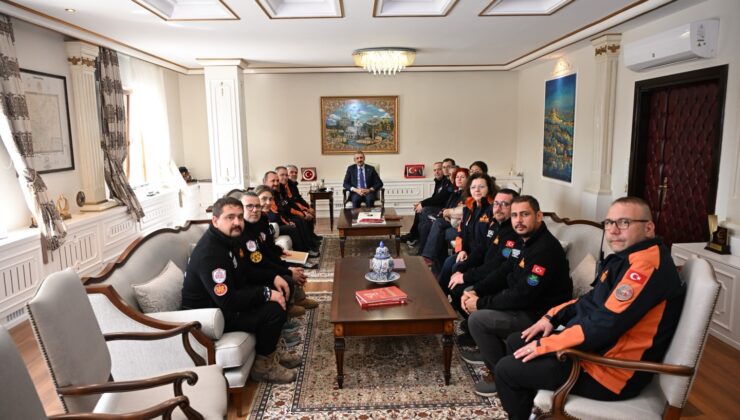 Afet gönüllülerinden ziyaret