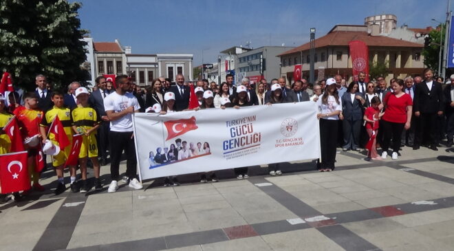 19 Mayıs coşkuyla kutlandı