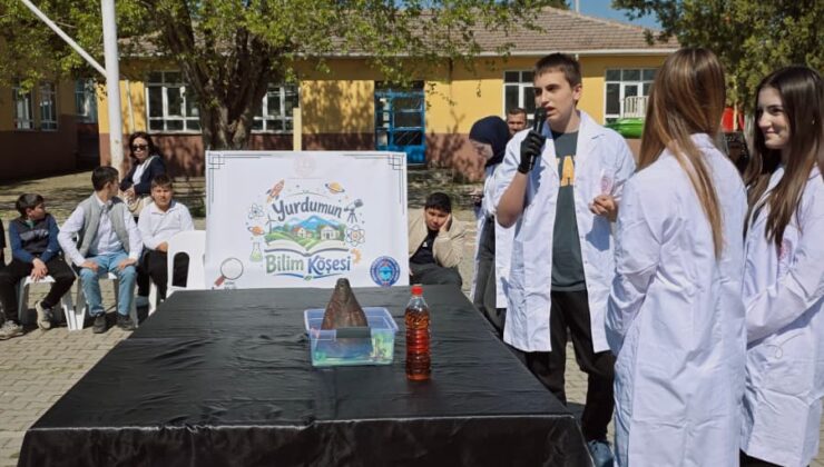 Köy okulunda bilim şöleni