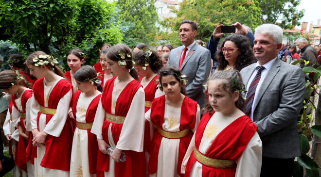 Bulgar Ortodoks Kilisesi’nde isim bayramı