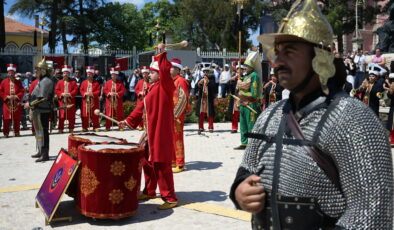 Selimiye Meydanı’ndan mehter sesi yükseldi