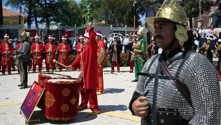 Selimiye Meydanı’ndan mehter sesi yükseldi