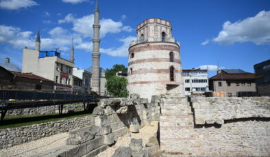 Makedon Kulesi kapılarını açıyor