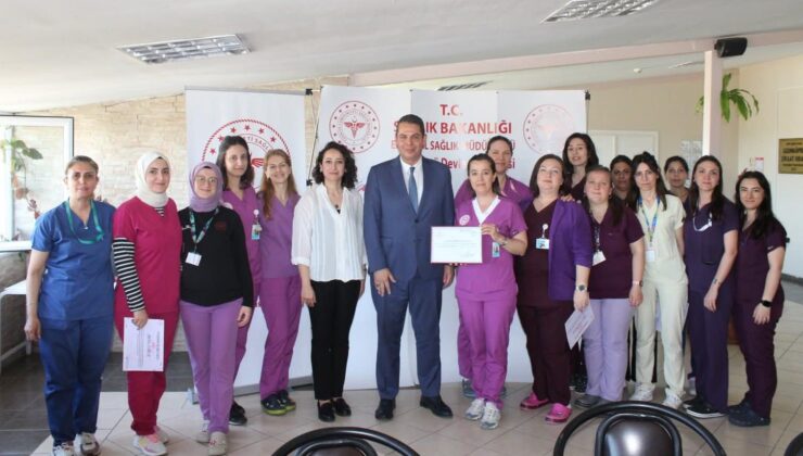Anne Dostu Hastane’ye tebrik ziyareti