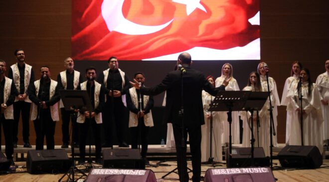 Deprem dayanışmasını konserlerle yaşatıyorlar