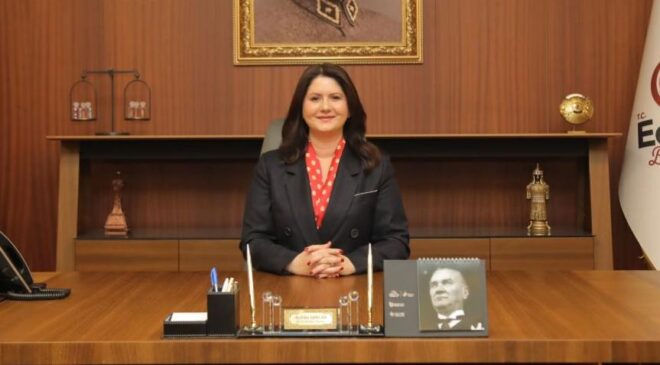 “Tüm kadınların en özel gününü kutluyorum”