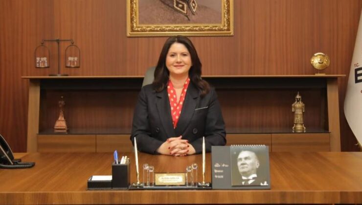 “Tüm kadınların en özel gününü kutluyorum”
