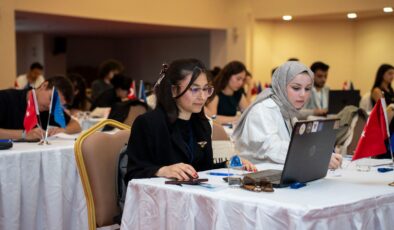 Gençler, proje atölyesinde buluştu
