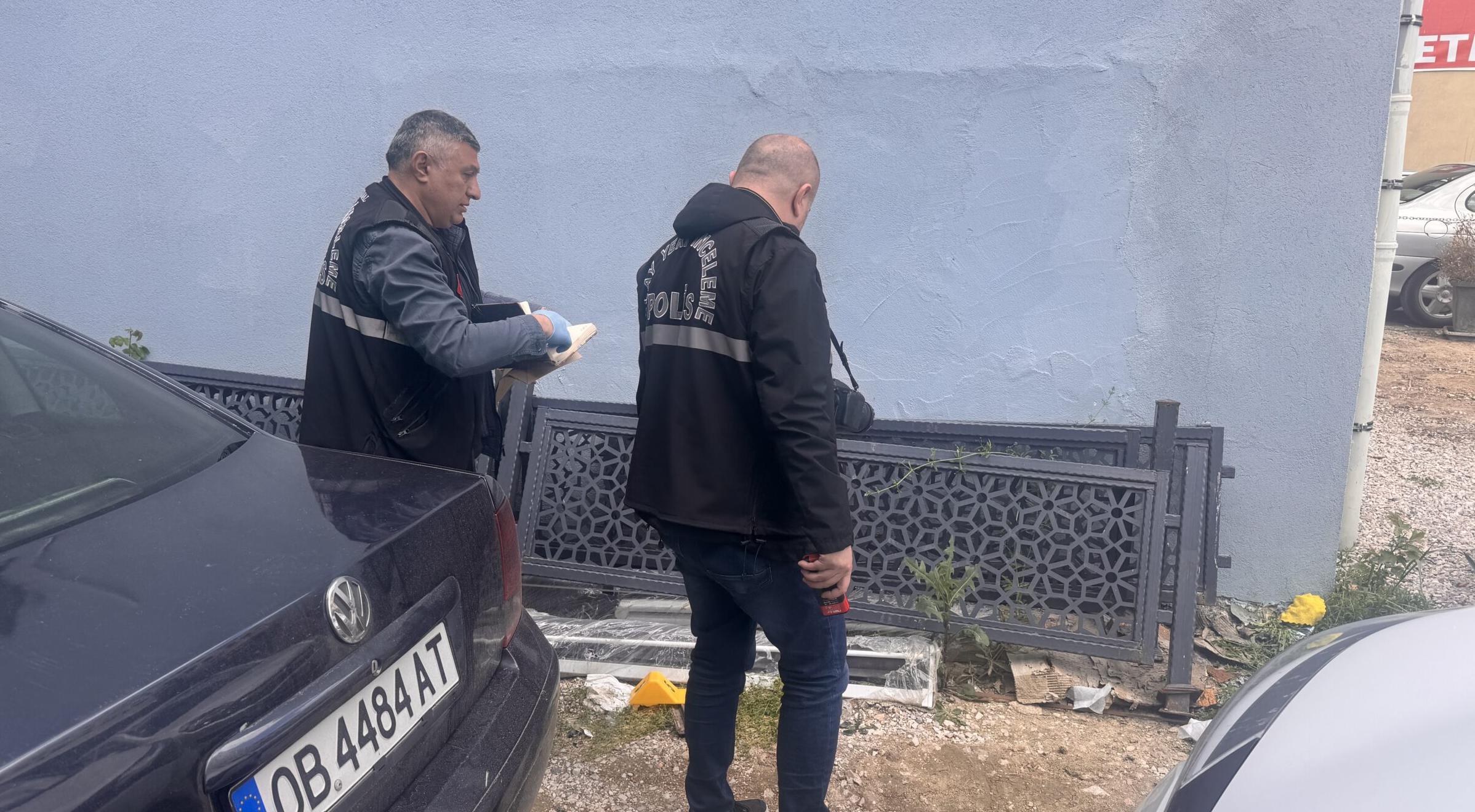 İki grup arasında yol verme kavgası