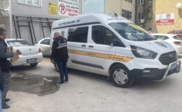 İki grup arasında yol verme kavgası