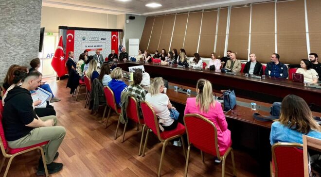 İngilizce öğretmenlerine eğitim