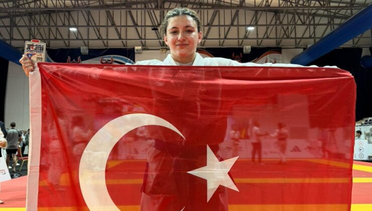 İzel Erim’den bir başarı daha