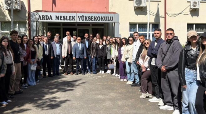 Kosovalı öğrencilerden akademik ziyaret