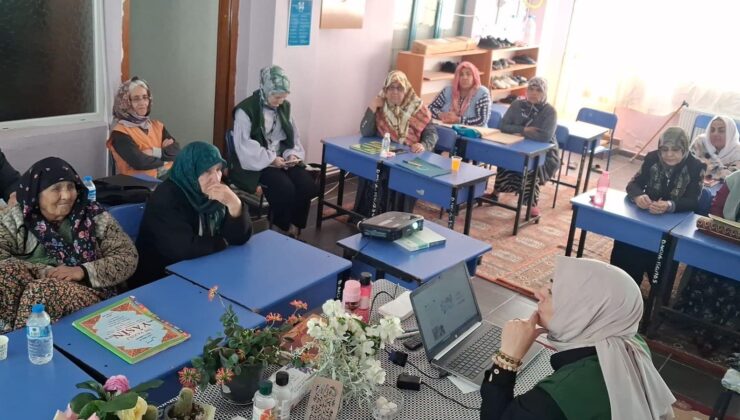 Kursiyerlere bağımlılıkla mücadele eğitimi