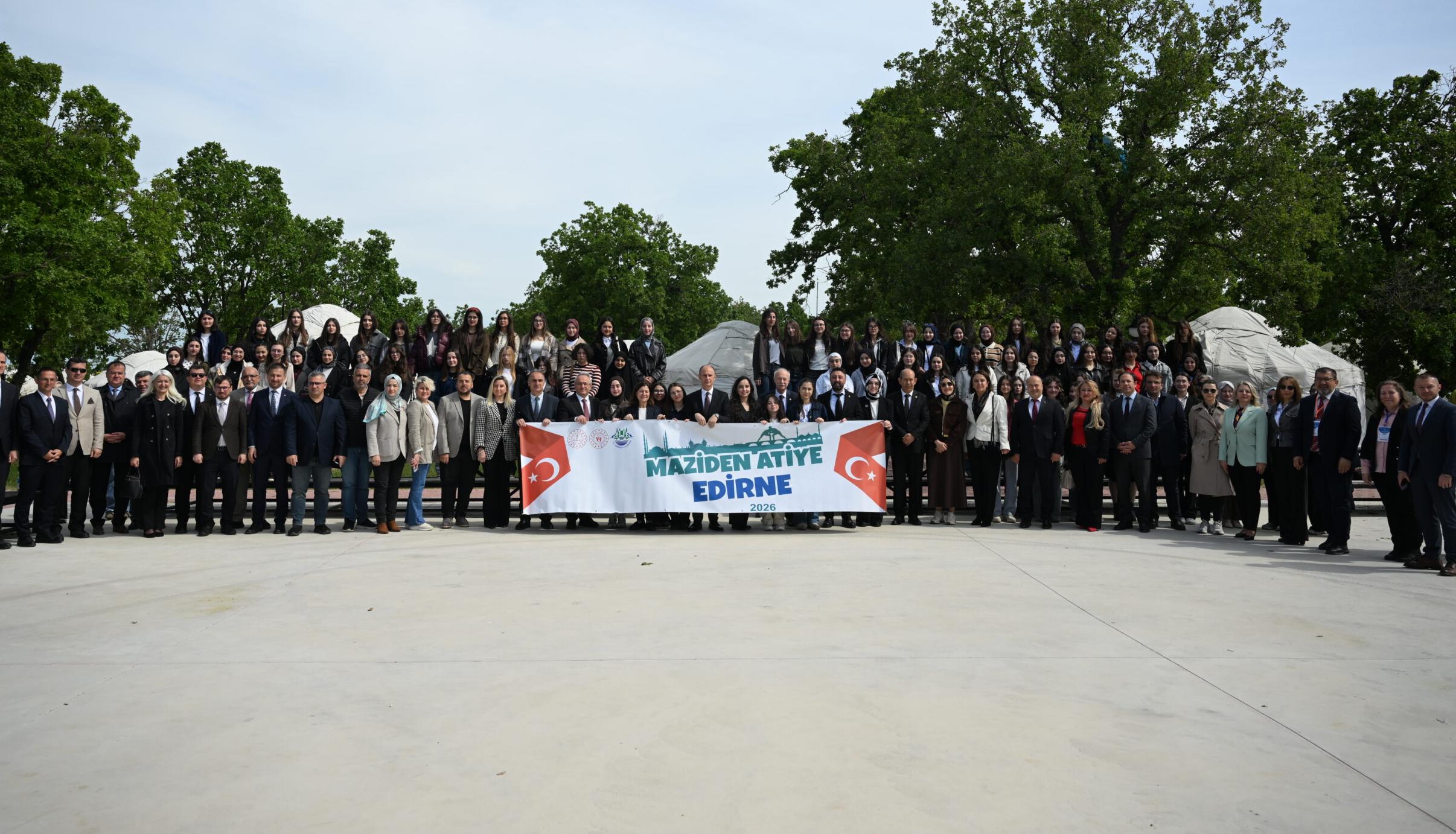 Musabeyli Korusu’nda gençlik kampı