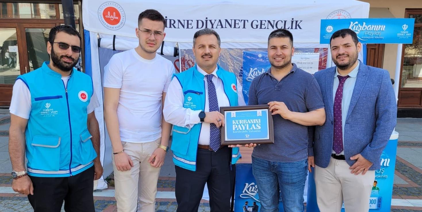 TDV’den kurban bağış standı