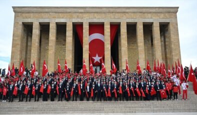 81 ilden gençler Anıtkabir’de
