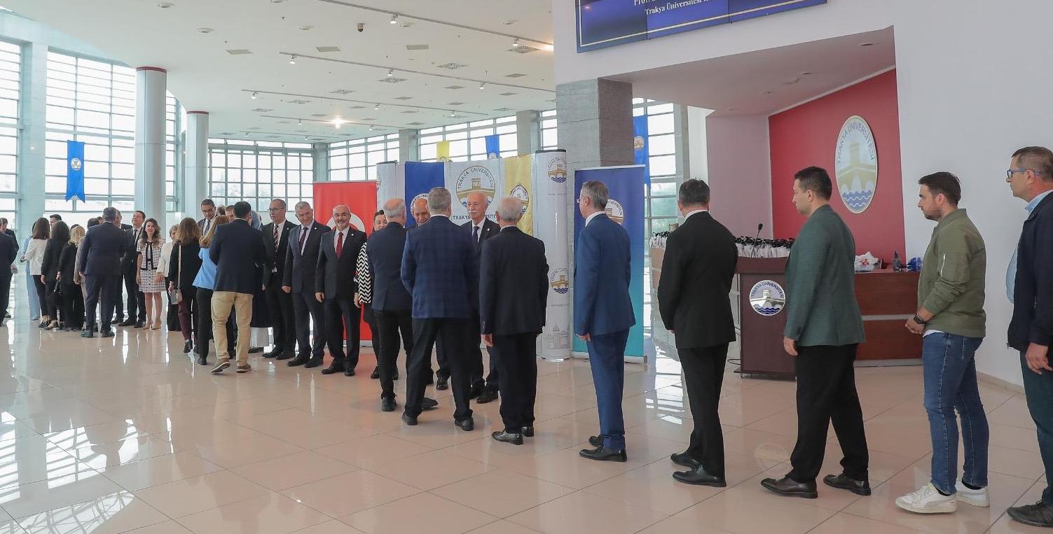 TÜ’de bayramlaşma