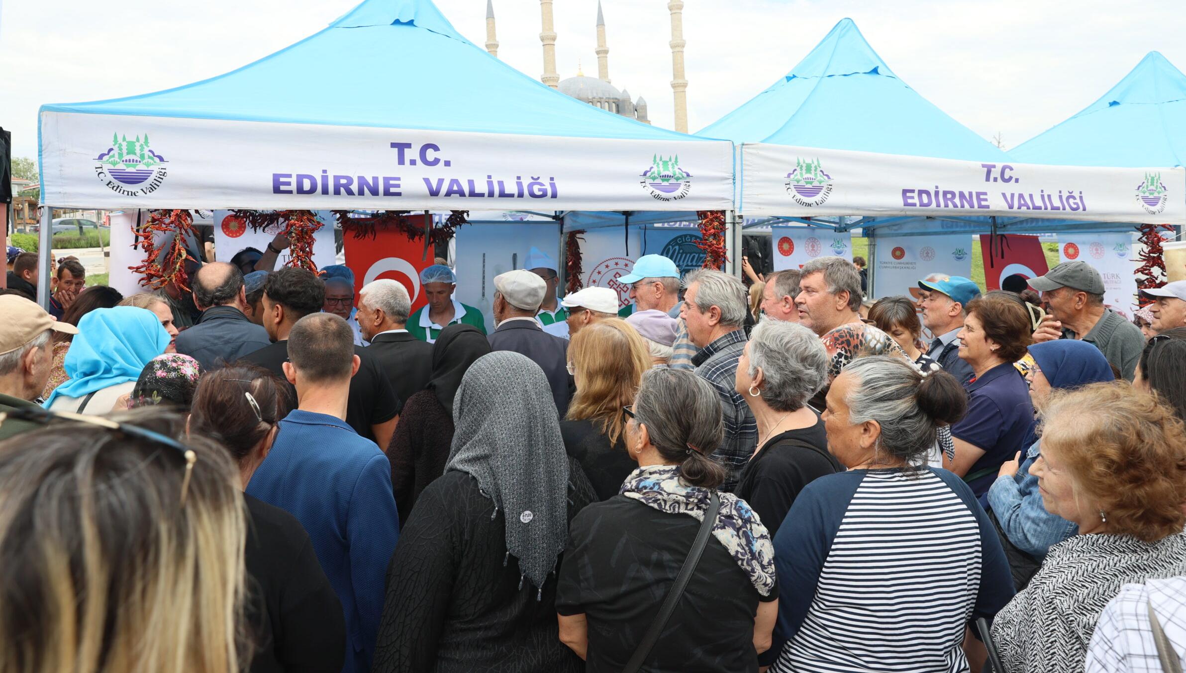 Vali Sezer ciğer pişirdi
