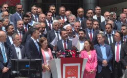 ‘Önce kurultay, sonra iktidar’