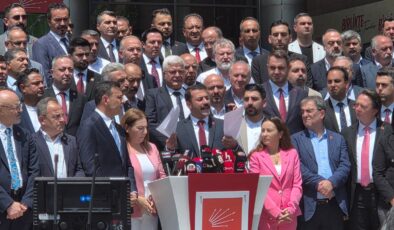 ‘Önce kurultay, sonra iktidar’