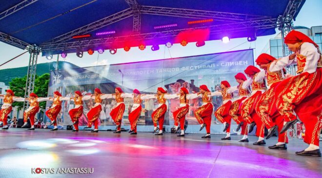 Minik dansçılardan büyük başarı