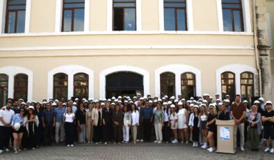 Geleceğin mimarları baretlerini giydi