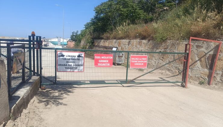 Araç girişine kapatıldı