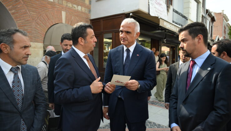 Bakanı Ersoy, Edirne’de “Sokak Sağlıklaştırma” çalışmalarını inceledi