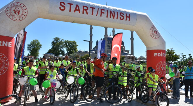 Pedallar sağlık için döndü