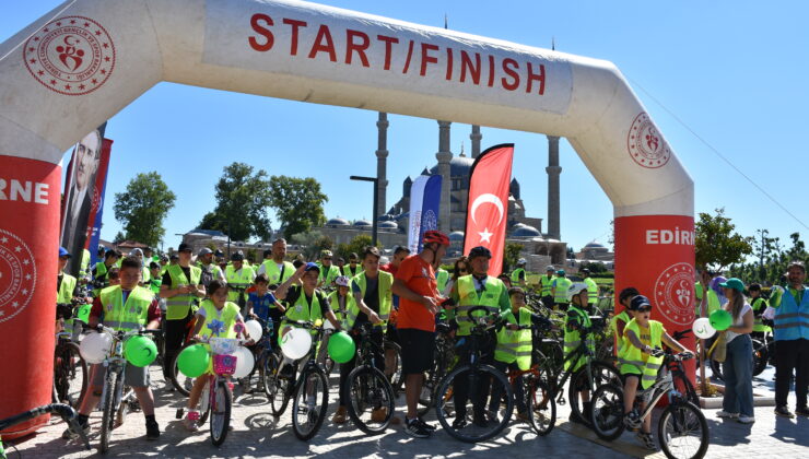 Pedallar sağlık için döndü