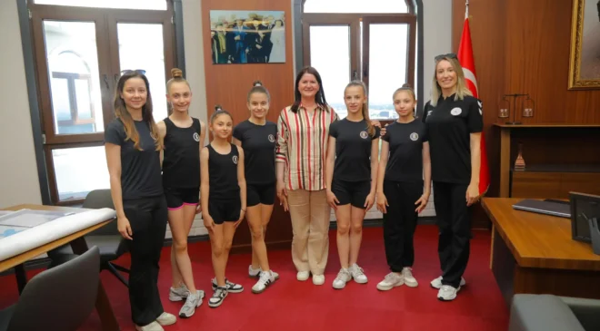 Gencan, başarılı sporcuları ağırladı