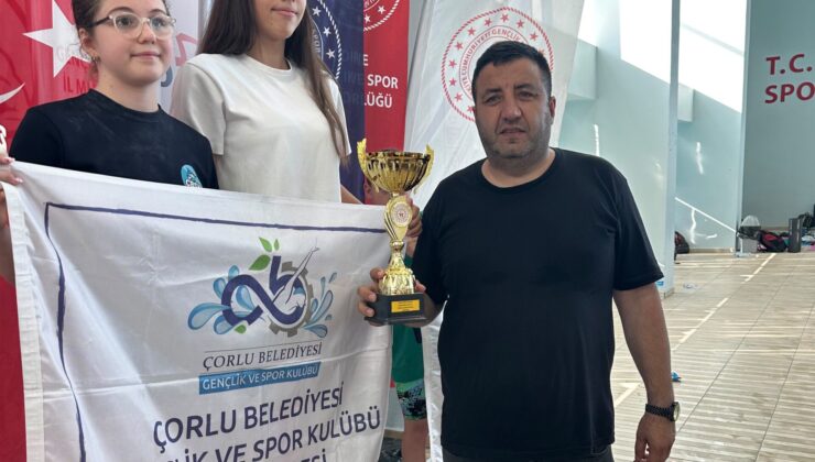 Kupa ve madalyalar sahiplerini buldu