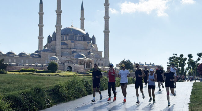 Selimiye için koştular
