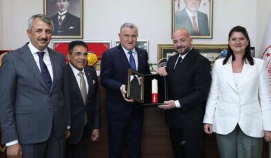 Bakan Bak’a Kırkpınar daveti