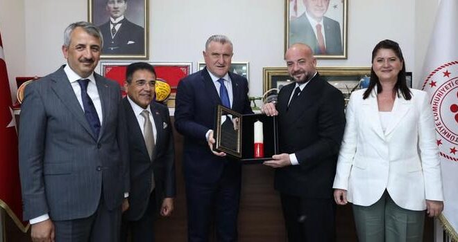 Bakan Bak’a Kırkpınar daveti