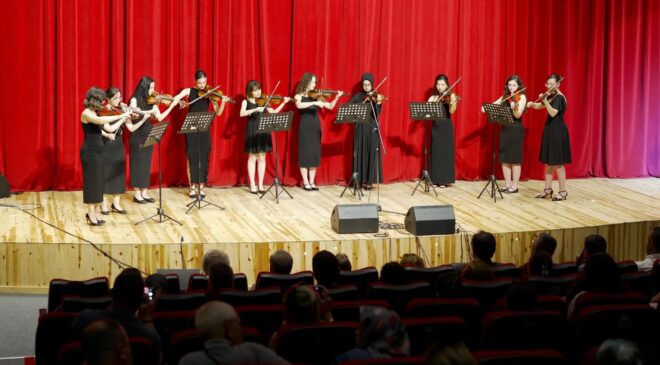 Öğrencilerden muhteşem yıl sonu performansı