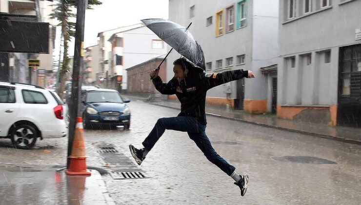 Bir ayda 214 şiddetli meteorolojik olay!