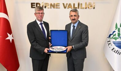 Büyükelçi Janukonis’ten Sezer’e ziyaret