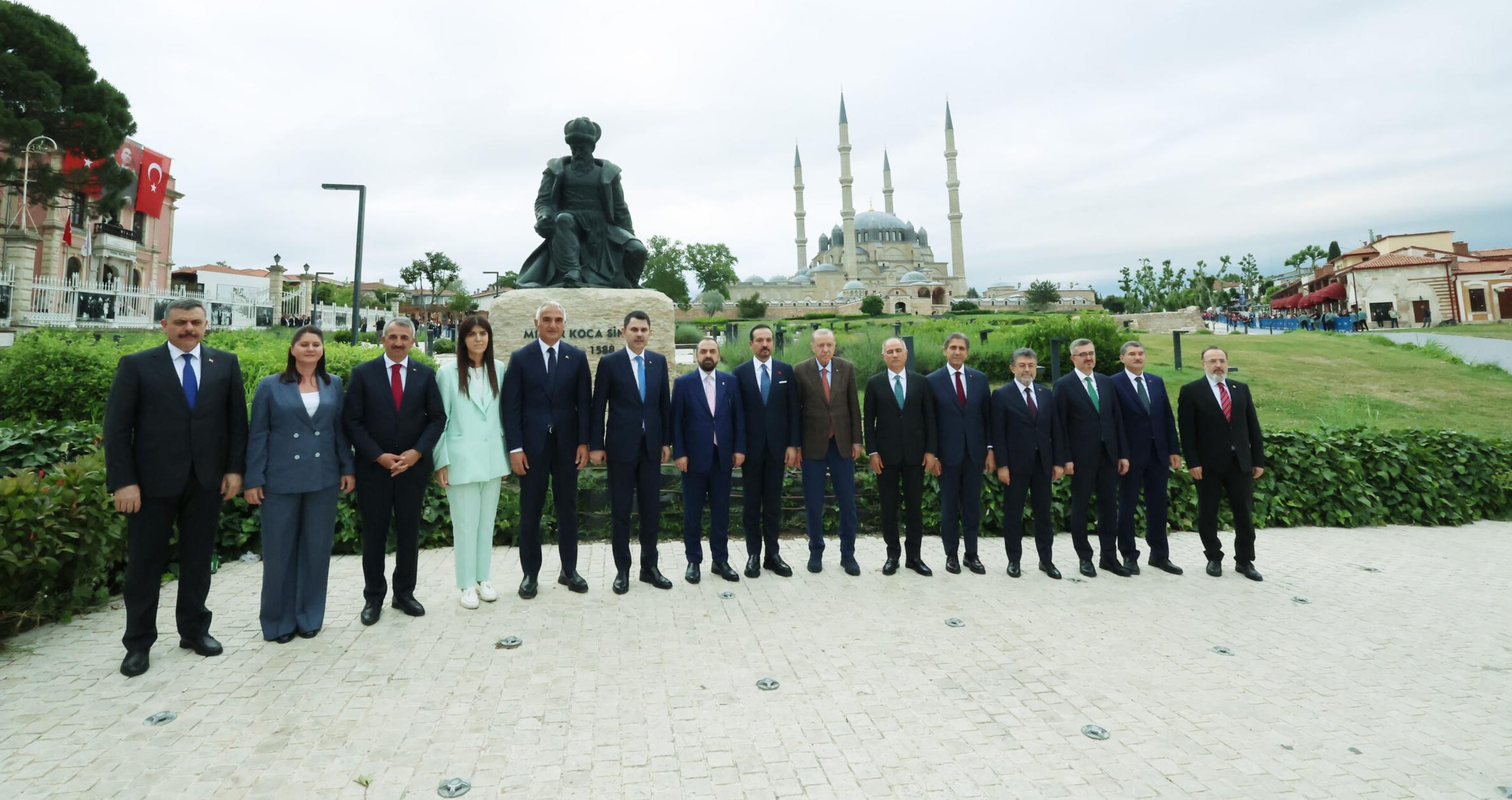 Cumhurbaşkanı Erdoğan’a kırmızı dipli mumla daveti