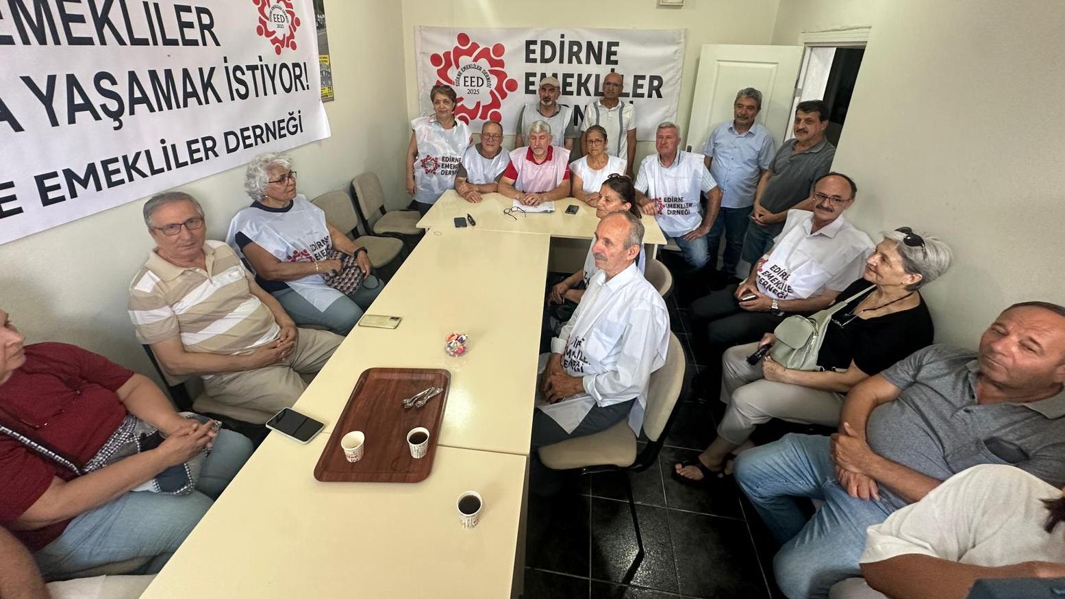 ‘En düşük emekli maaşı 35 bin TL olmalı’